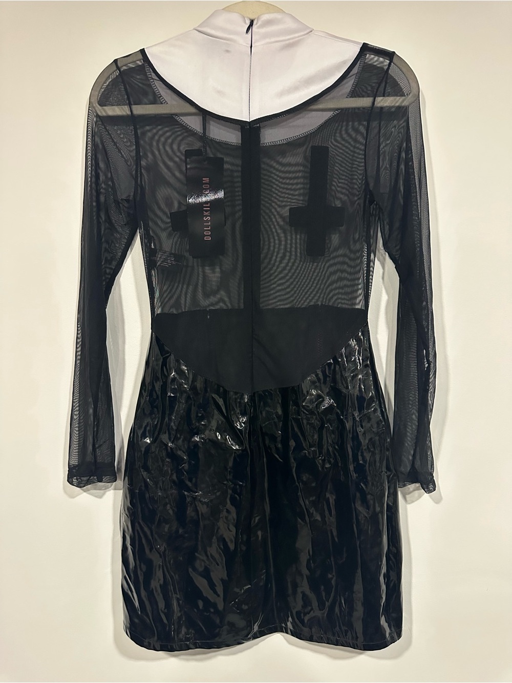NWT Dolls Kill Trickz N' Treatz Sinful Mama Don't Preach Costume M - Picture 2 of 4